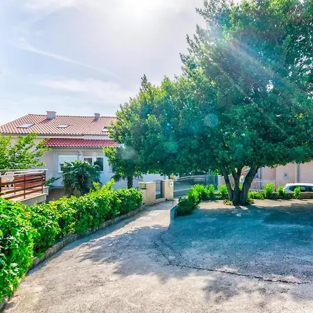 Julia 4,5 Apartman Selce