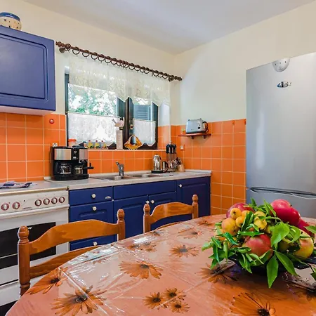 Apartment Julia 4,5 Selce