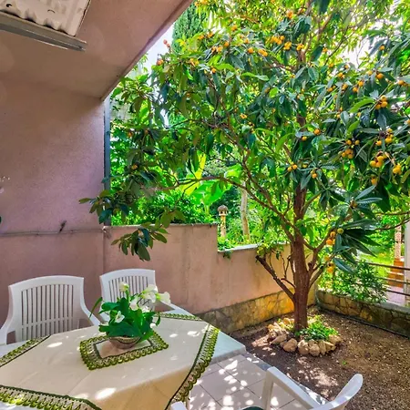 Apartment Julia 4,5 *