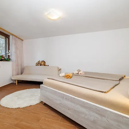Julia 4,5 Apartment *